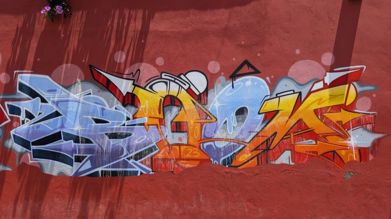 Two-tone wildstyle burner