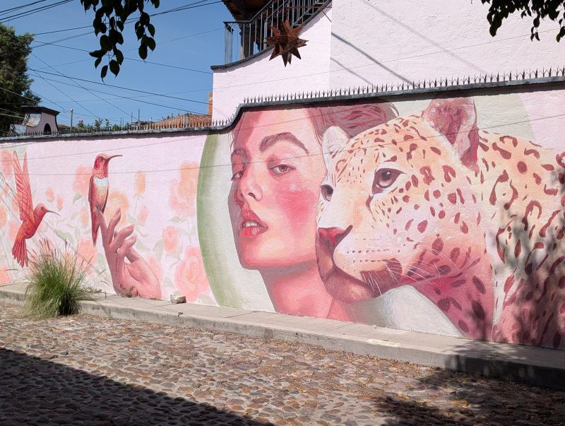 Mujer y jaguar