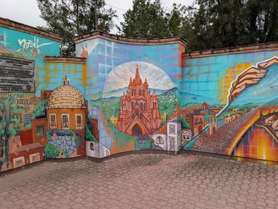 La Parroquia y vista de la ciudad