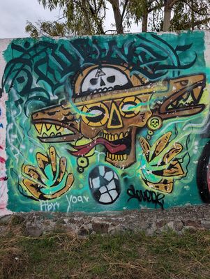 Calavera azteca con sombrero