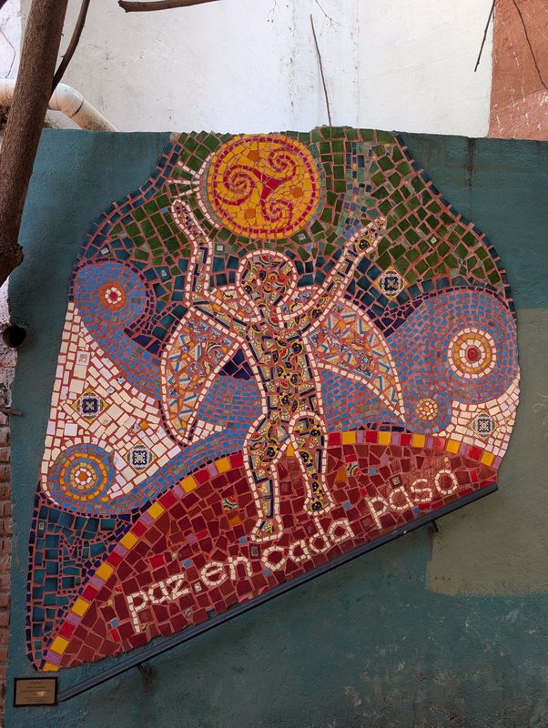 "Paz en cada paso"